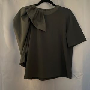 Gracia structural shoulder top